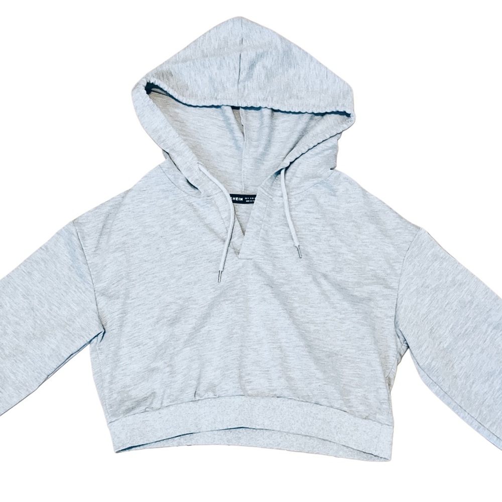 Women’s Grey cropped hoodie with drawstring hood and long sleeves. Size small